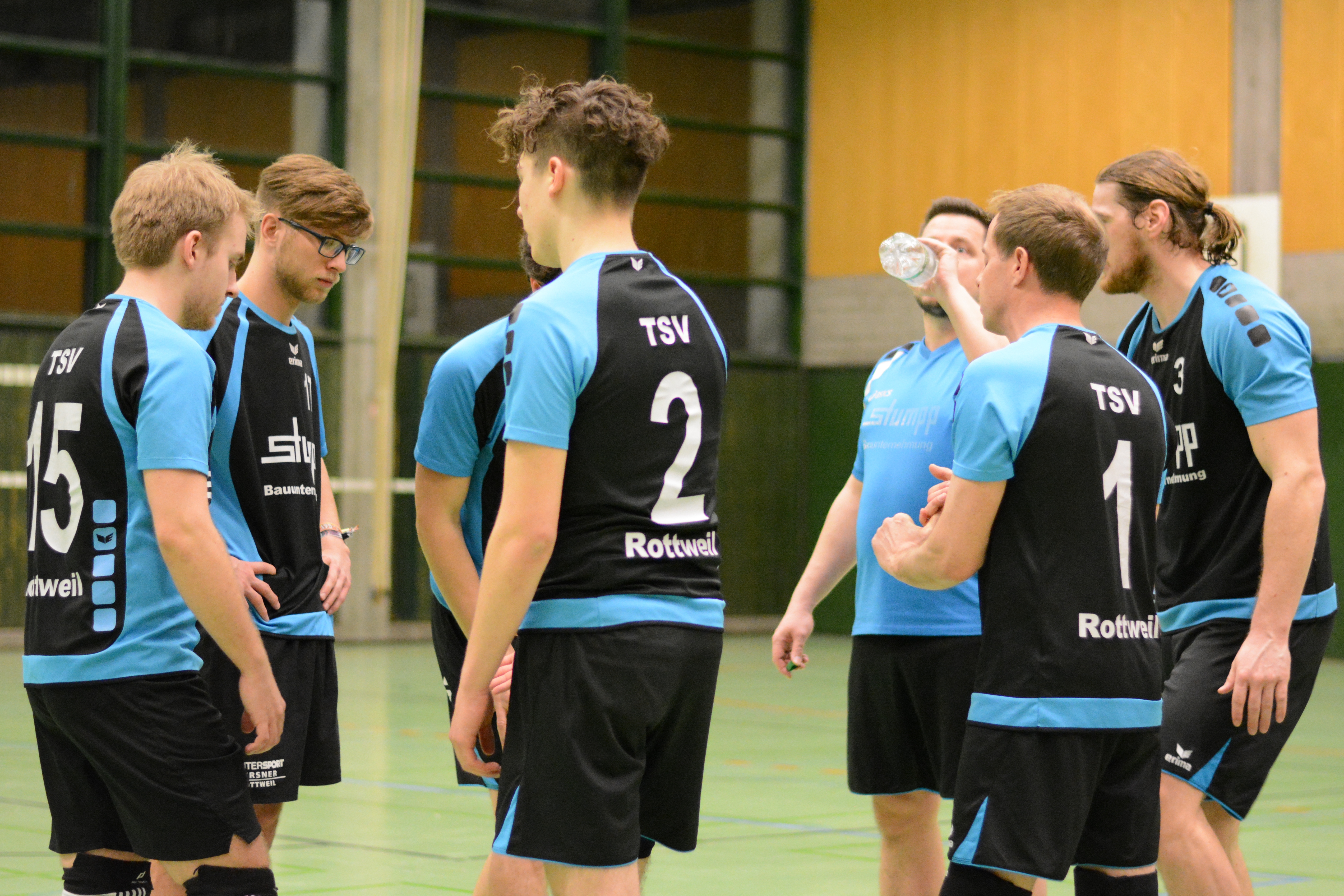 Das Team um Trainer Oliver Stumpp und Kapitän Simon Hauser. Der TSV konnte das Ruder leider nicht herumreißen